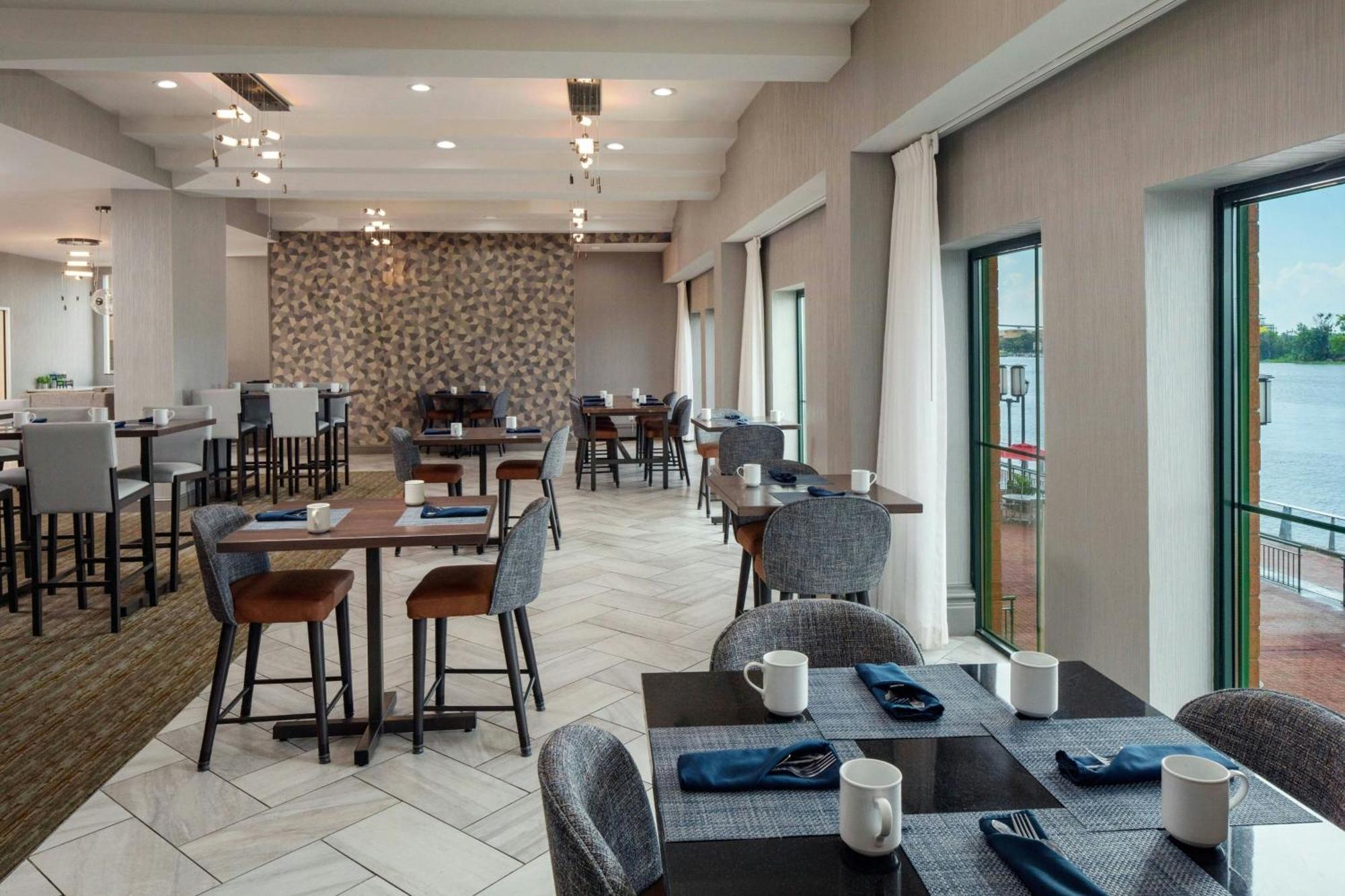 Marriott Savannah Riverfront Eksteriør billede